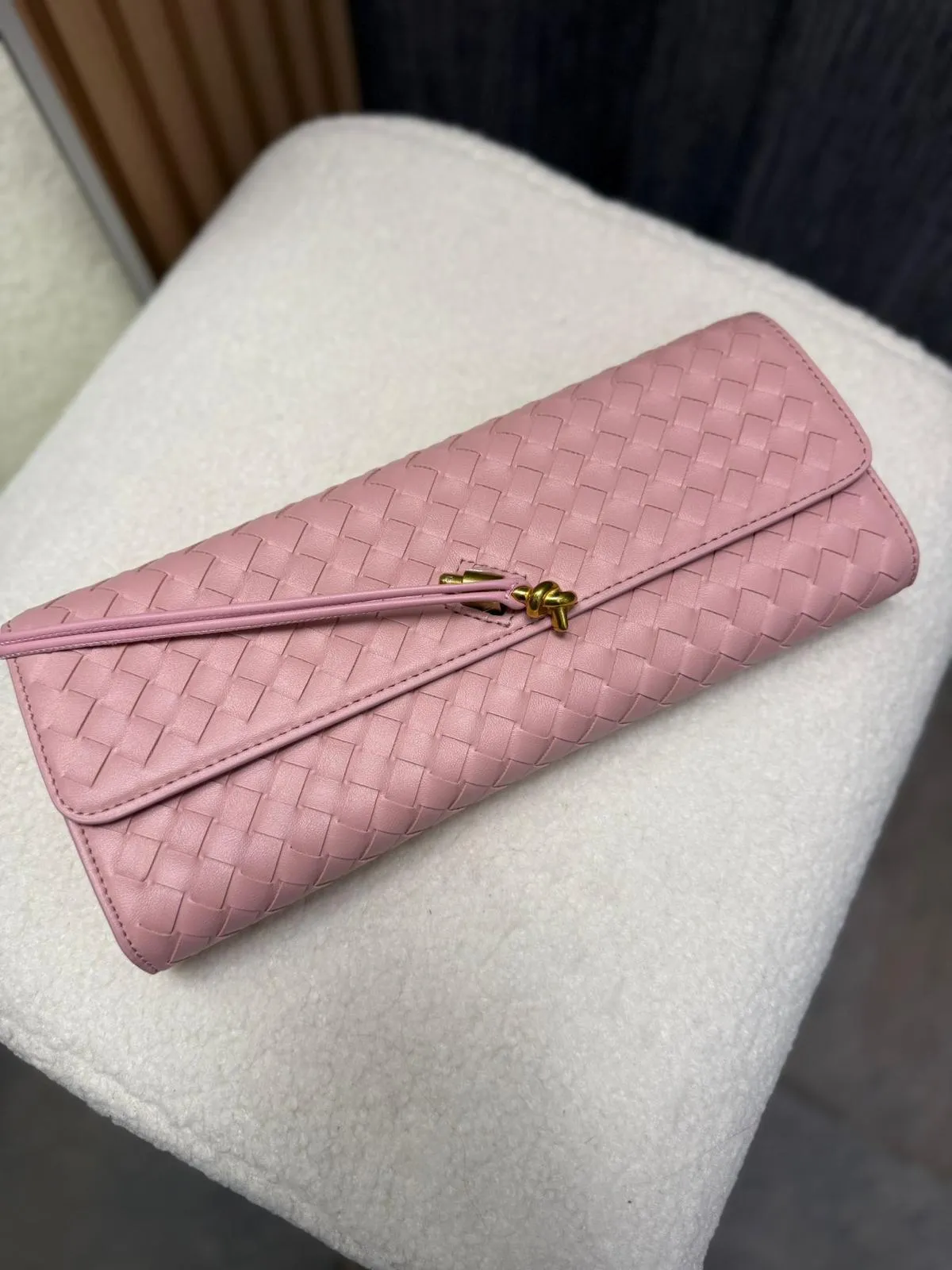 1082 Agatha clutch bag