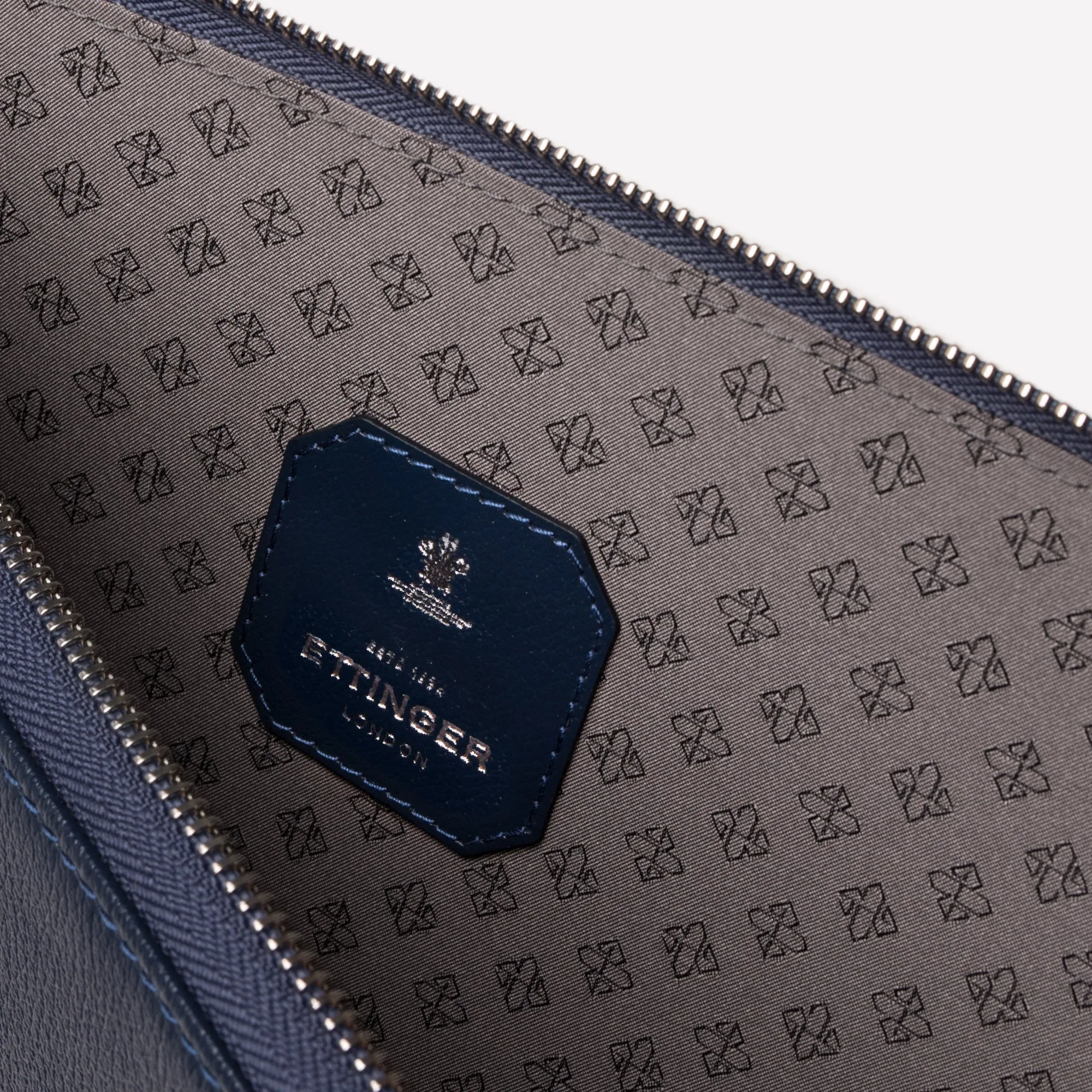 Capra Medium Zip Pouch