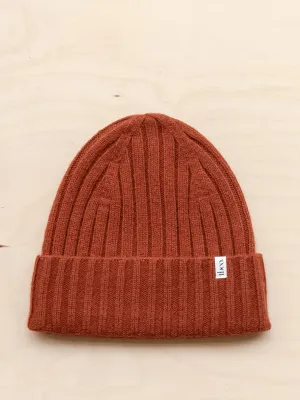 Cashmere and merino beanie in rust