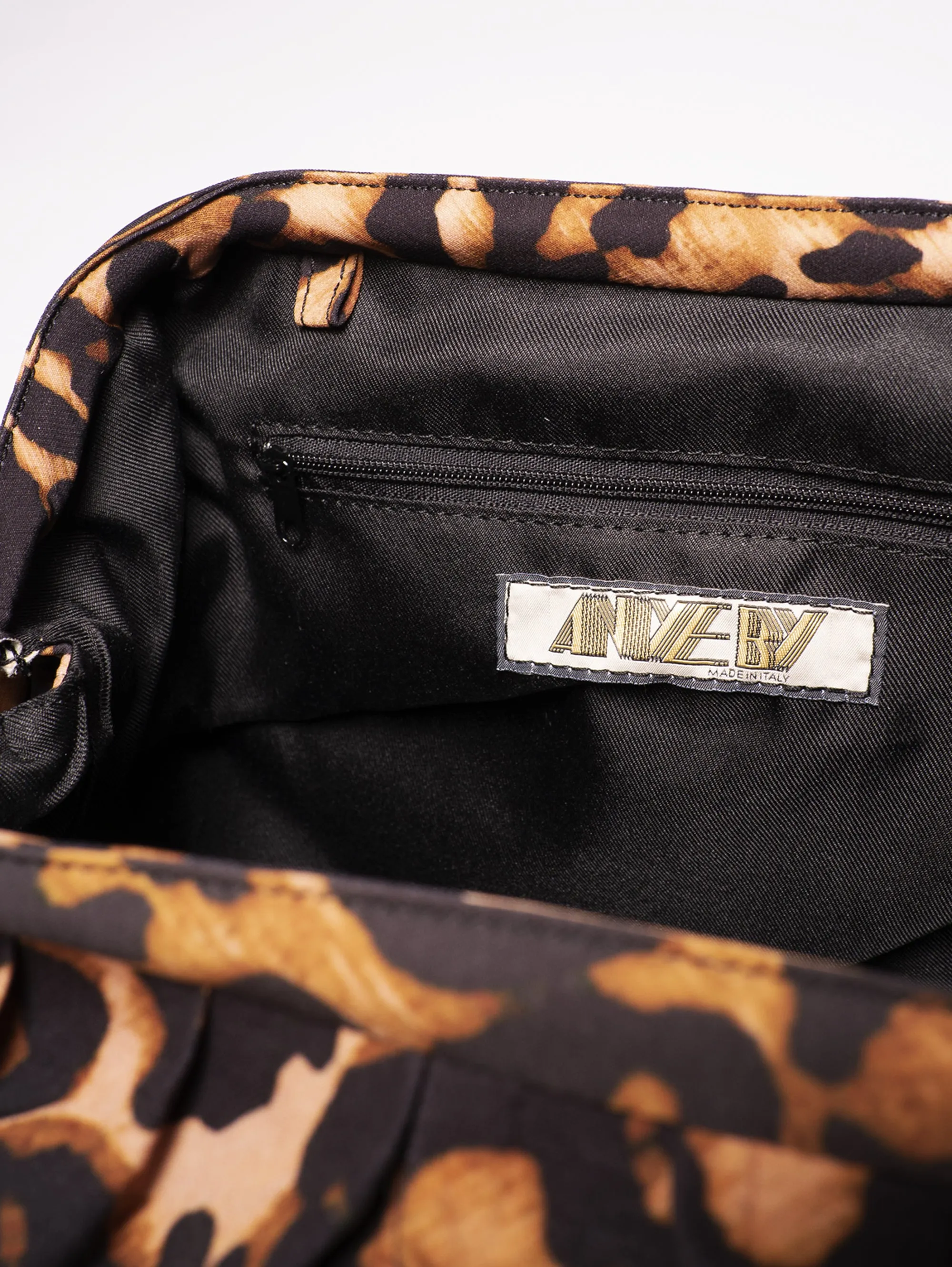 Clutch con Tracolla Maku