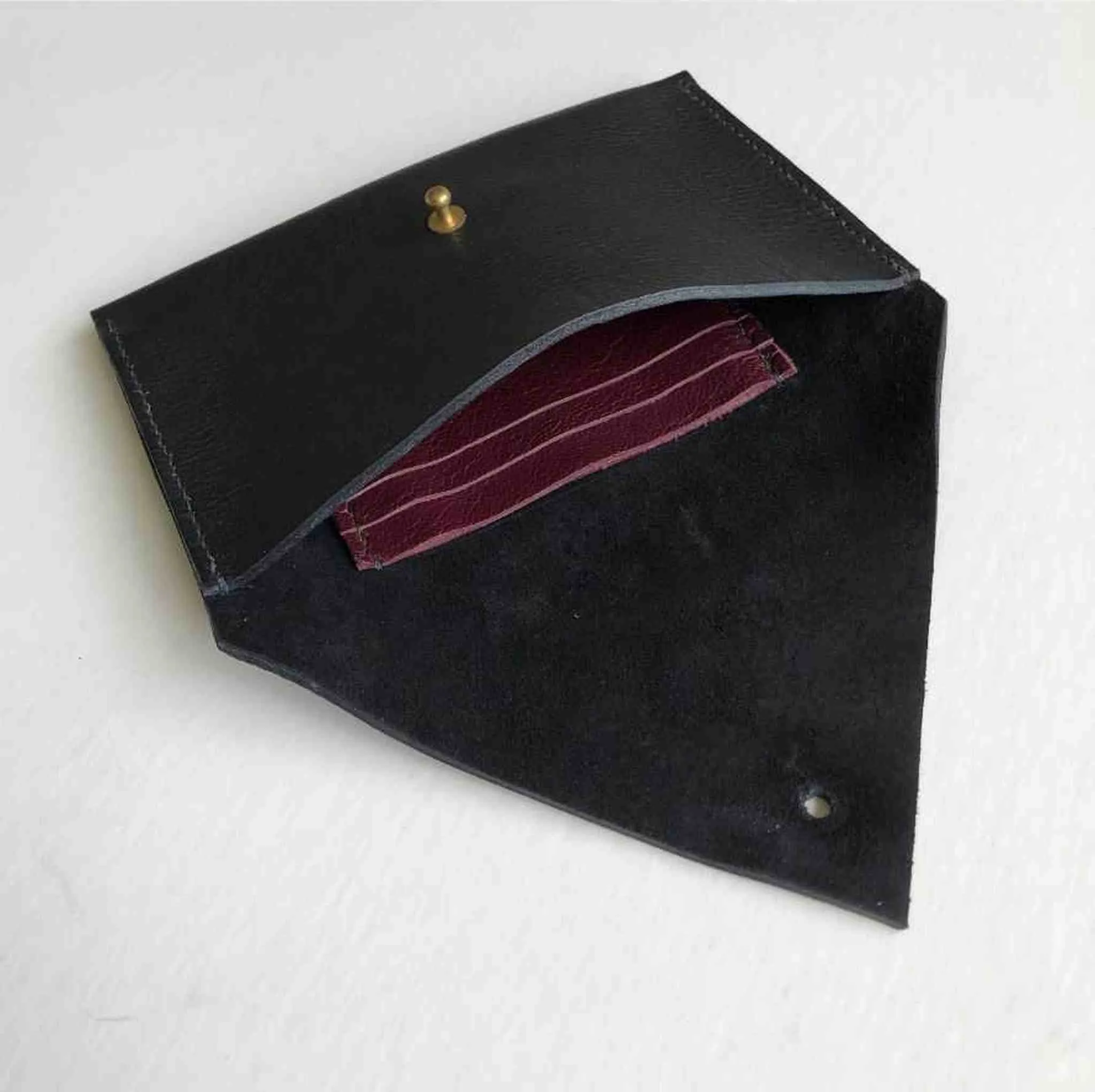 Drifter Maxi Leather Purse Wallet in Black or Tan
