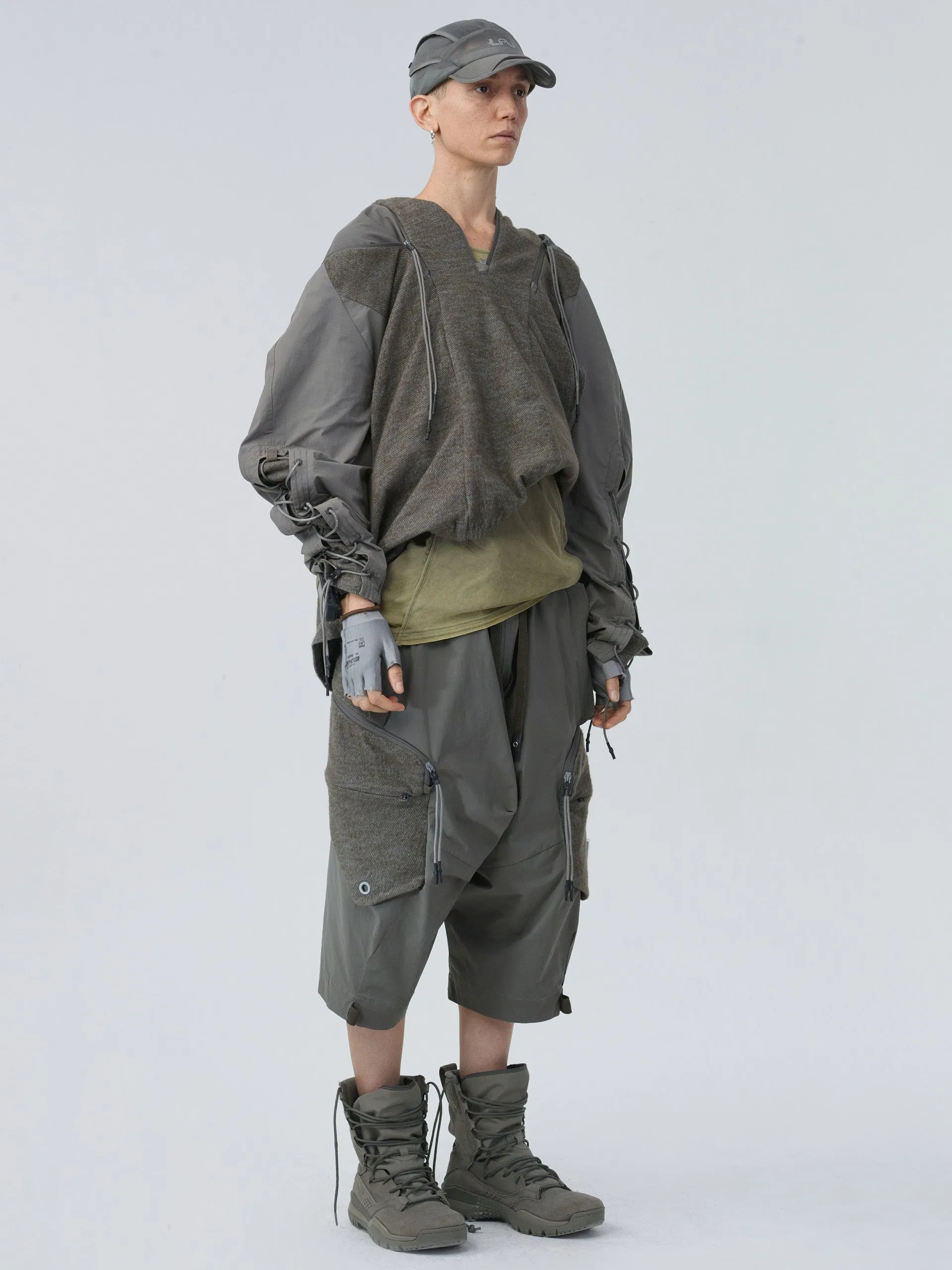 EDGE VAGRANT / EXPANDABLE HOODIE