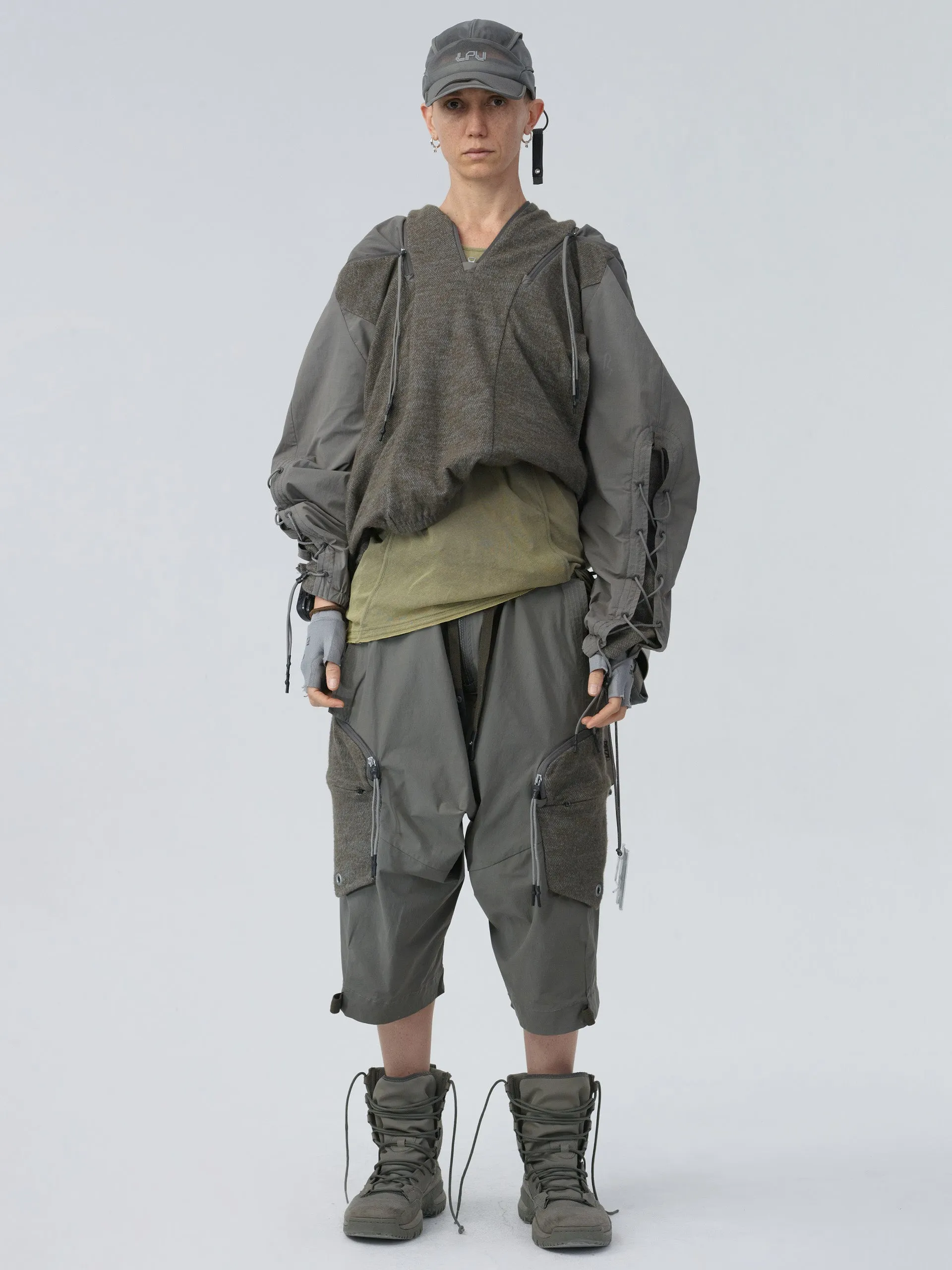 EDGE VAGRANT / EXPANDABLE HOODIE