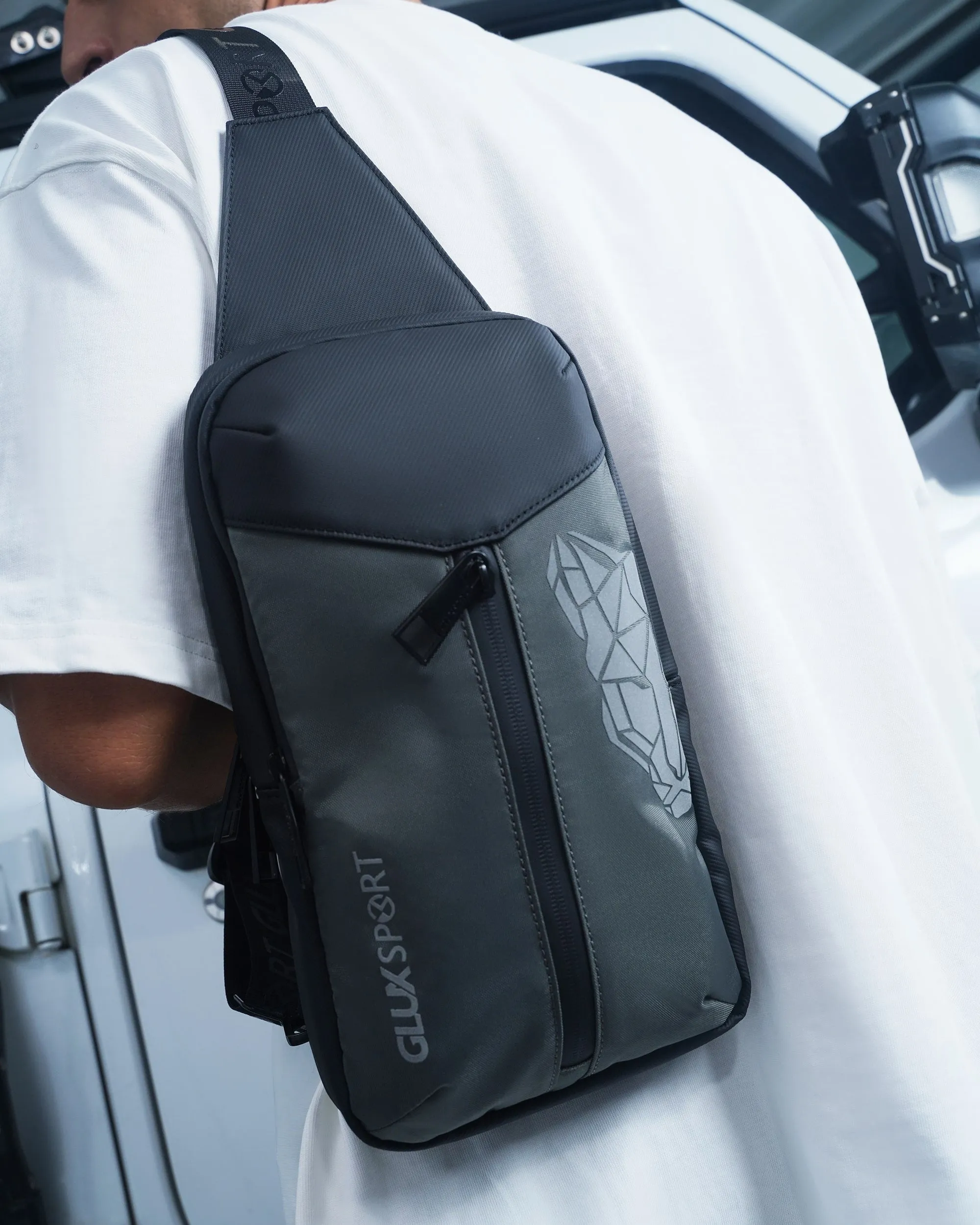 GLUX Portable Men's Small Crossbody Bag Chest Bag