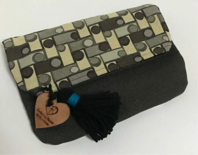 Gray Dot/Dark Gray Clutch with Strap