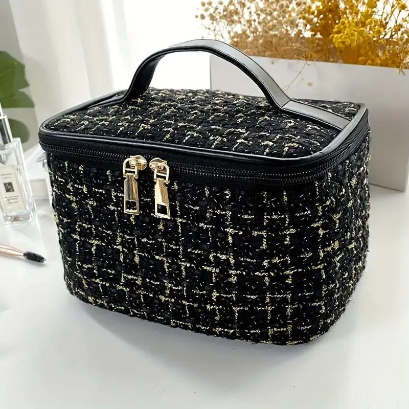 Minimalist Portable Makeup Zipper Handbag