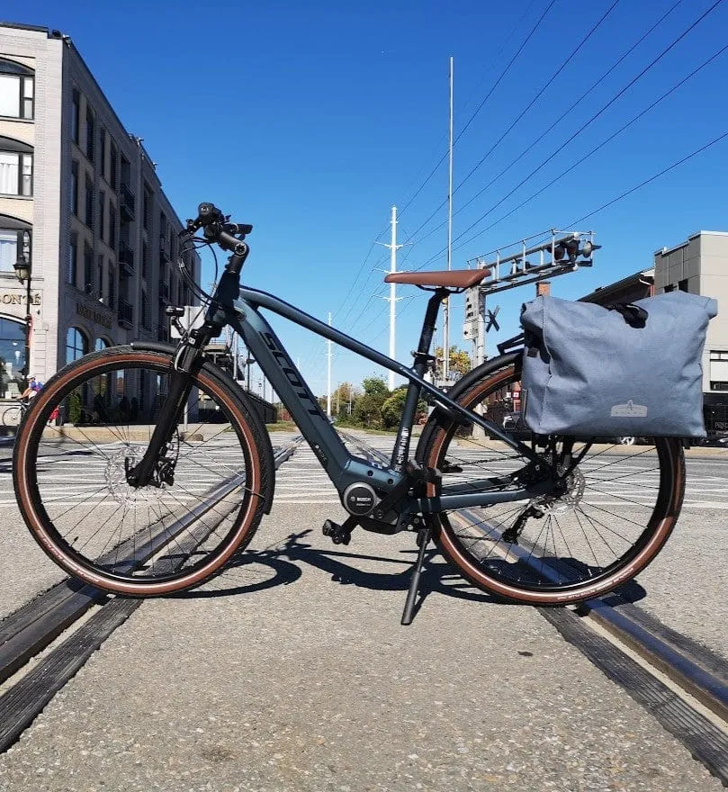 Signature H - Waterproof Urban Pannier