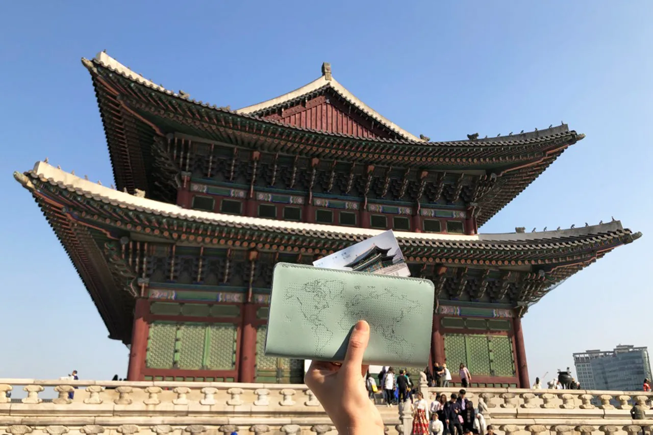 Stitch Travel Wallet - Mint