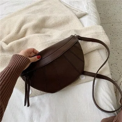 Vintage women Messenger Bag PU Leather Lady Chest pack Fashion Female Shoulder Crossbody bag 2021 niew Small Sling bag bolsa